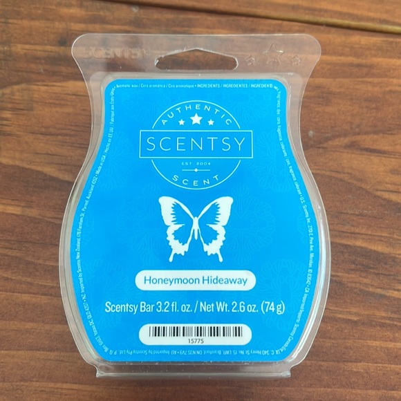 Scentsy Other - Scentsy Honeymoon Hideaway Wax Bar